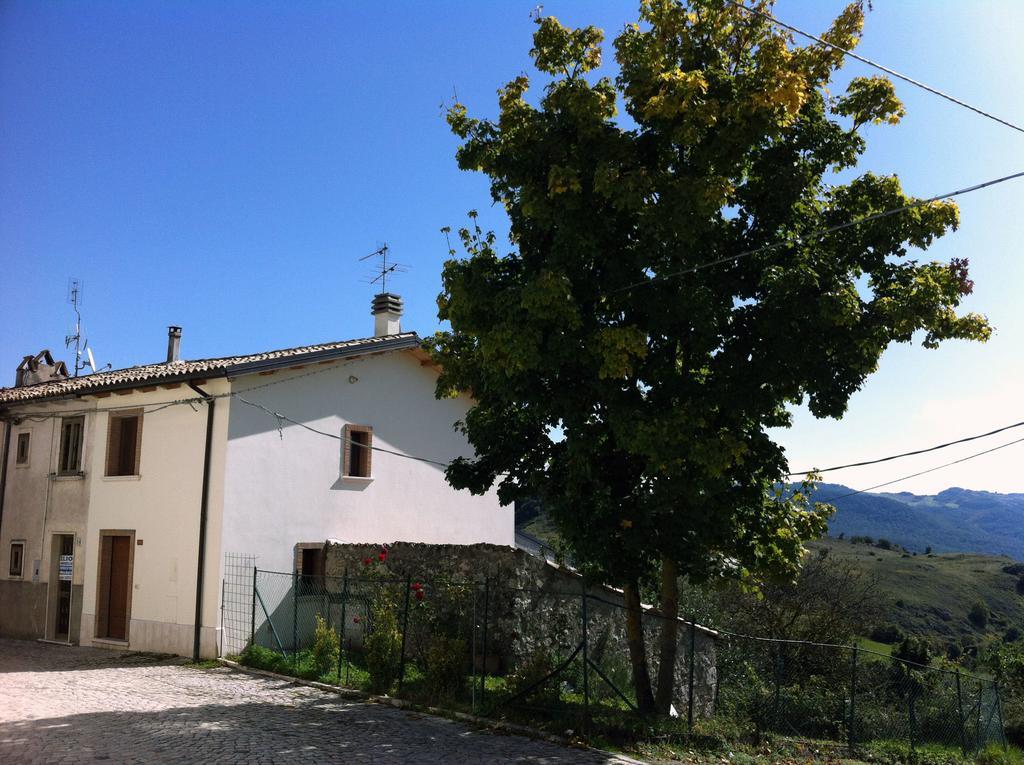 Montagna & Relax Villa Castel Di Sangro Exterior photo